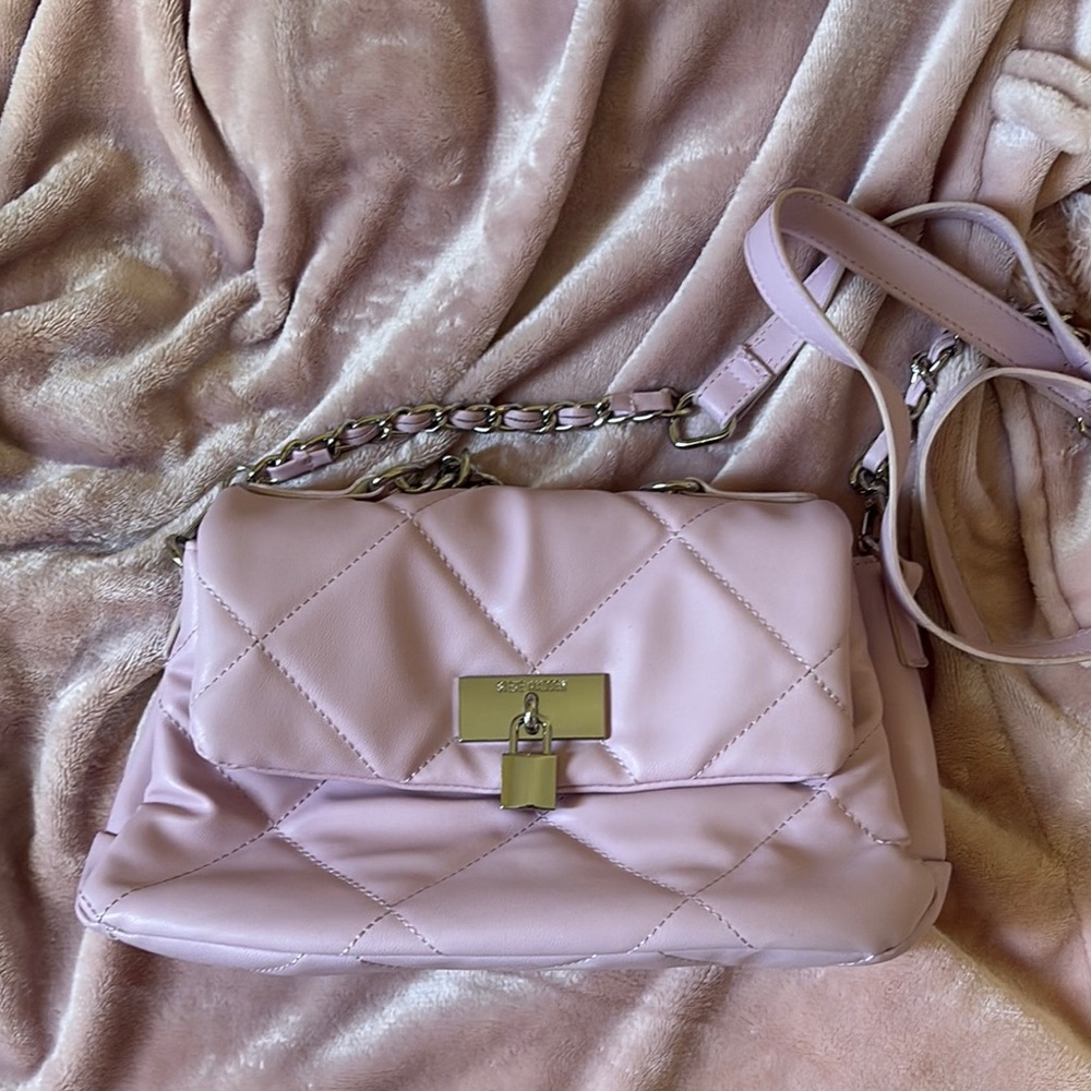 Steve Madden Quilted Pink Crossbody Bag with Chain Accent - Picture 1 of 9